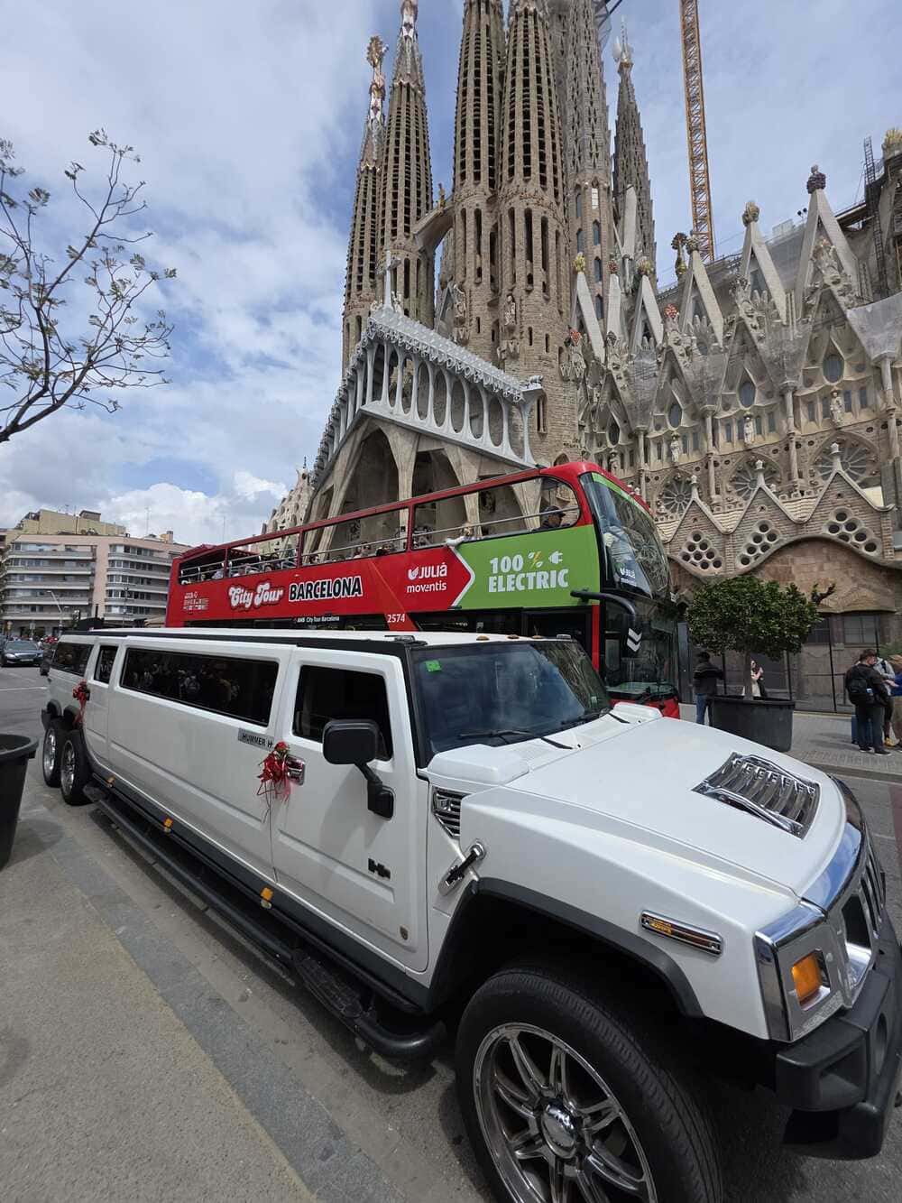 Alquiler de limusina Hummer para boda en Barcelona